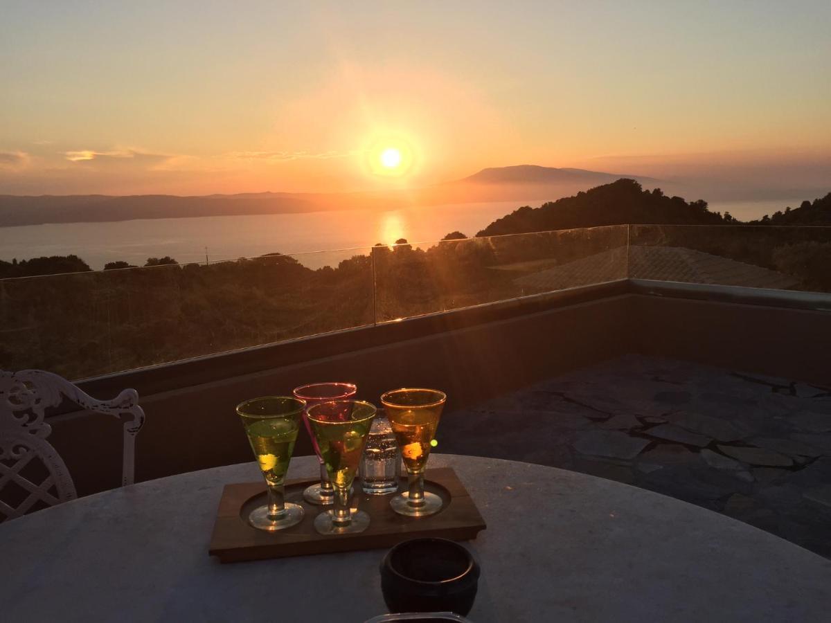 Luxury Villa + Guest House Couchers De Soleil Mer Skiathos by Eksteriør billede