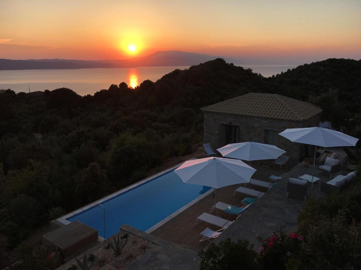Luxury Villa + Guest House Couchers De Soleil Mer Skiathos by Eksteriør billede
